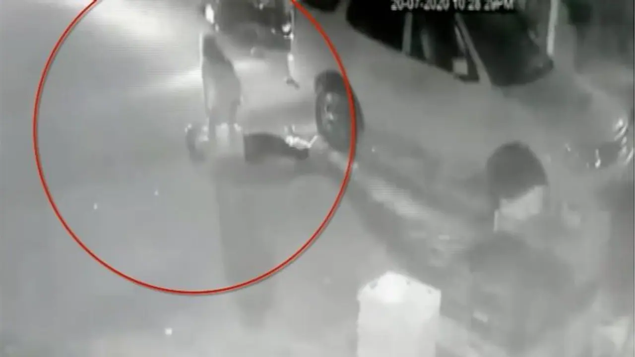 মাথায় গুলি নিয়ে দীর্ঘ হল না লড়াই, ভাগ্নির ইজ্জত বাঁচাতে গিয়ে যোগী রাজ্যে মৃত্য়ুই সাংবাদিকের মাথায় গুলি নিয়ে দীর্ঘ হল না লড়াই, ভাগ্নির ইজ্জত বাঁচাতে গিয়ে যোগী রাজ্যে মৃত্য়ুই সাংবাদিকের