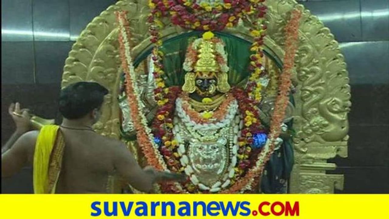 ಬಾದಾಮಿ: ಮಹಾಮಾರಿ ಕೊರೋನಾ ತಡೆಗೆ ಬನಶಂಕರಿ ದೇವಿಗೆ ಲಕ್ಷ ಬಿಲ್ವಾರ್ಚನೆ ಬಾದಾಮಿ: ಮಹಾಮಾರಿ ಕೊರೋನಾ ತಡೆಗೆ ಬನಶಂಕರಿ ದೇವಿಗೆ ಲಕ್ಷ ಬಿಲ್ವಾರ್ಚನೆ