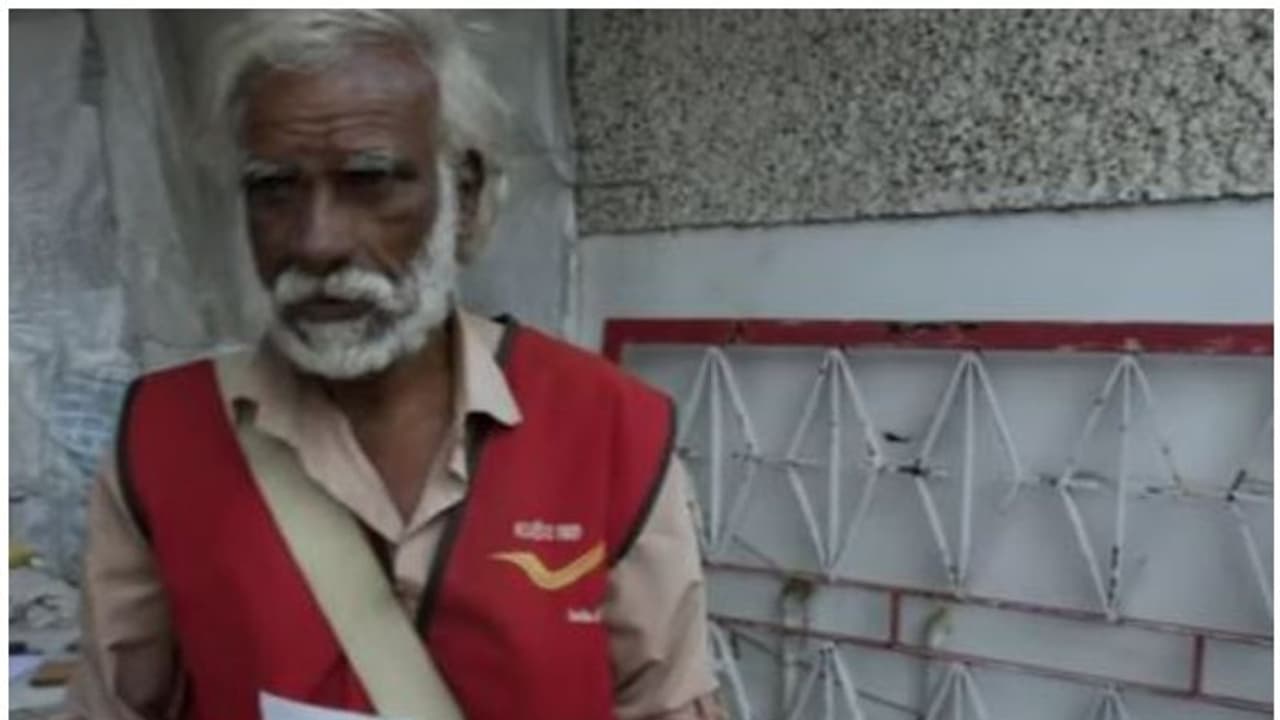 ഇതാ ഒരു തപാല്ക്കാരന്റെ ജീവിതം അതിമനോഹരമായ ഡോക്യുമെന്ററി കാണാം ഇതാ ഒരു തപാല്ക്കാരന്റെ ജീവിതം അതിമനോഹരമായ ഡോക്യുമെന്ററി കാണാം