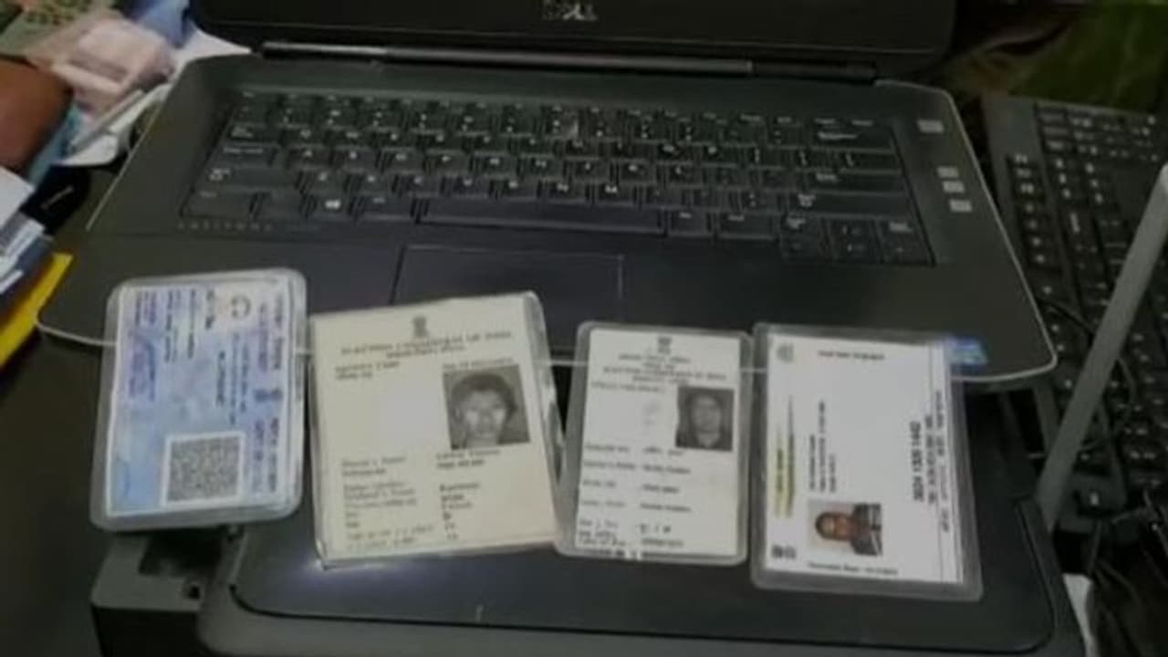 সোনারপুরে পুলিশের জালে বাংলাদেশি জলদস্য়ু, গ্রেফতার আর ২