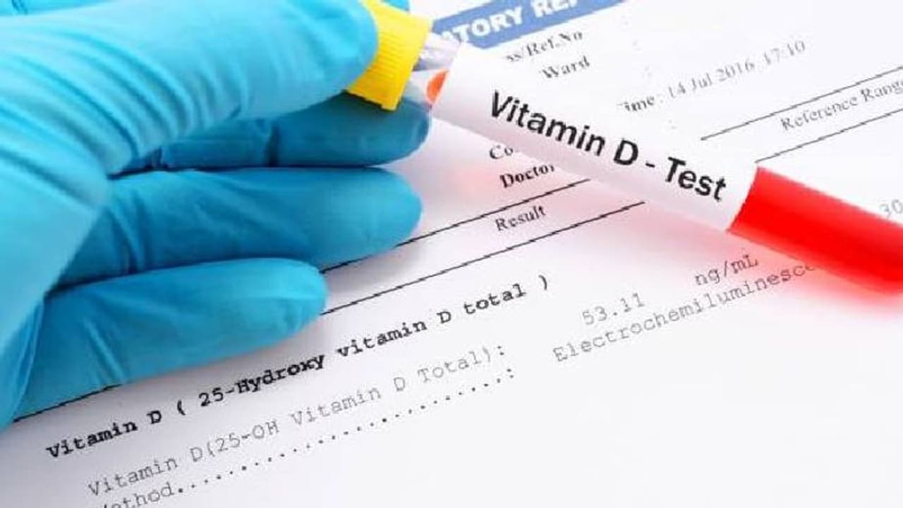 ശരീരത്തിലെ വിറ്റാമിന് ഡിയുടെ കുറവ്; ഈ പഴം കഴിക്കാം... ശരീരത്തിലെ വിറ്റാമിന് ഡിയുടെ കുറവ്; ഈ പഴം കഴിക്കാം...