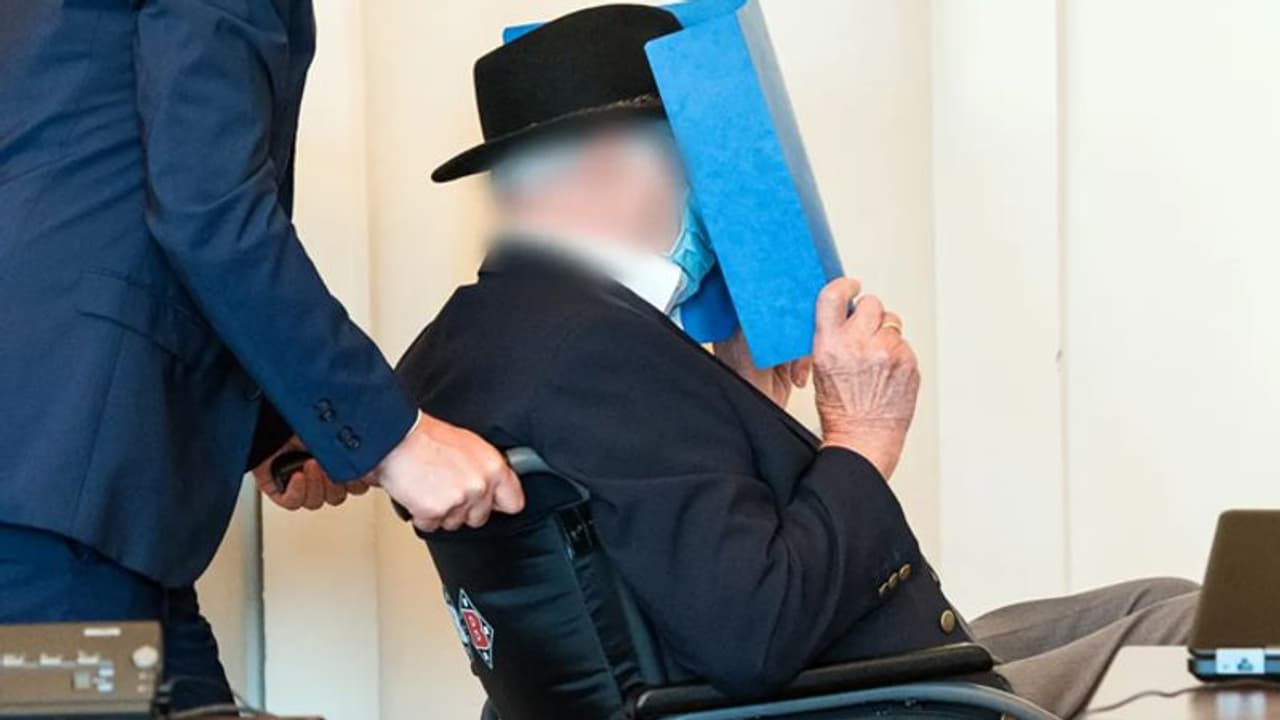 ఒకటి కాదు.. రెండు కాదు 5,232 హత్యలకు సహకారం: కేవలం రెండేళ్లే శిక్ష ఒకటి కాదు.. రెండు కాదు 5,232 హత్యలకు సహకారం: కేవలం రెండేళ్లే శిక్ష