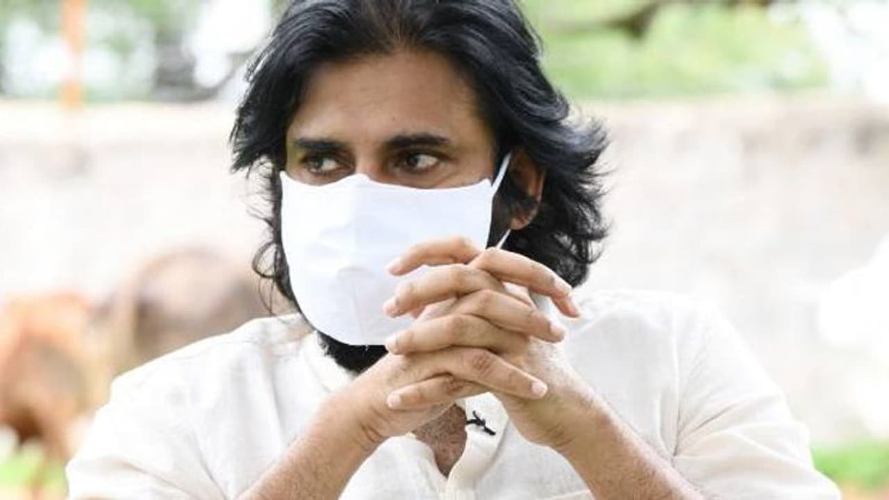 ఓడిపోవడంతో పవన్ కల్యాణ్ కు ఉత్తరాంధ్రపై ద్వేషం: వైసీపీ ఎమ్మెల్యే ఓడిపోవడంతో పవన్ కల్యాణ్ కు ఉత్తరాంధ్రపై ద్వేషం: వైసీపీ ఎమ్మెల్యే