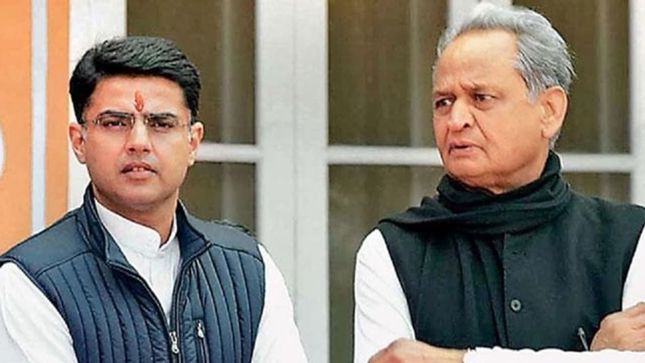 Ashok Gehlot vs Sachin Pilot: ರಾಜಸ್ಥಾನ ಕಾಂಗ್ರೆಸ್ಸಲ್ಲಿ ಮತ್ತೆ ಮೆಗಾ ಬಿಕ್ಕಟ್ಟು: ಸಚಿನ್ ಪೈಲಟ್ರಿಂದ ನಾಳೆ ಉಪವಾಸ Ashok Gehlot vs Sachin Pilot: ರಾಜಸ್ಥಾನ ಕಾಂಗ್ರೆಸ್ಸಲ್ಲಿ ಮತ್ತೆ ಮೆಗಾ ಬಿಕ್ಕಟ್ಟು: ಸಚಿನ್ ಪೈಲಟ್ರಿಂದ ನಾಳೆ ಉಪವಾಸ