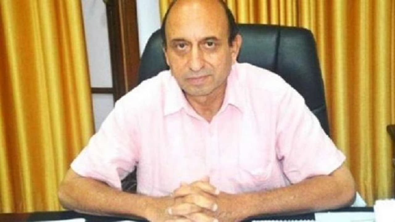 कोरोना का कहर: लो जी यूपी के स्वास्थ्य मंत्री भी हो गए कोरोना पॉजिटिव, हो गए होम क्वारनटीन