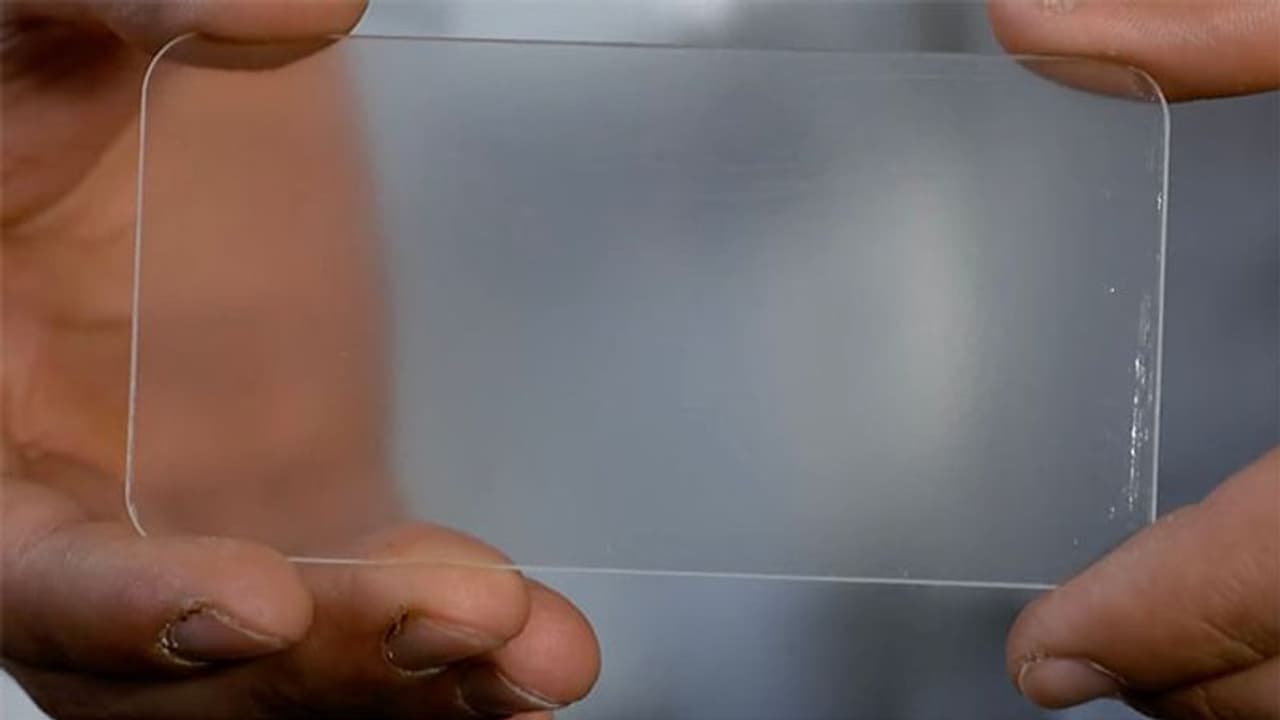 6 फीट की ऊंचाई से गिरने पर भी नहीं टूटेगा आपका फोन, अब हिफाजत के लिए आया गोरिल्ला ग्लास 6 फीट की ऊंचाई से गिरने पर भी नहीं टूटेगा आपका फोन, अब हिफाजत के लिए आया गोरिल्ला ग्लास