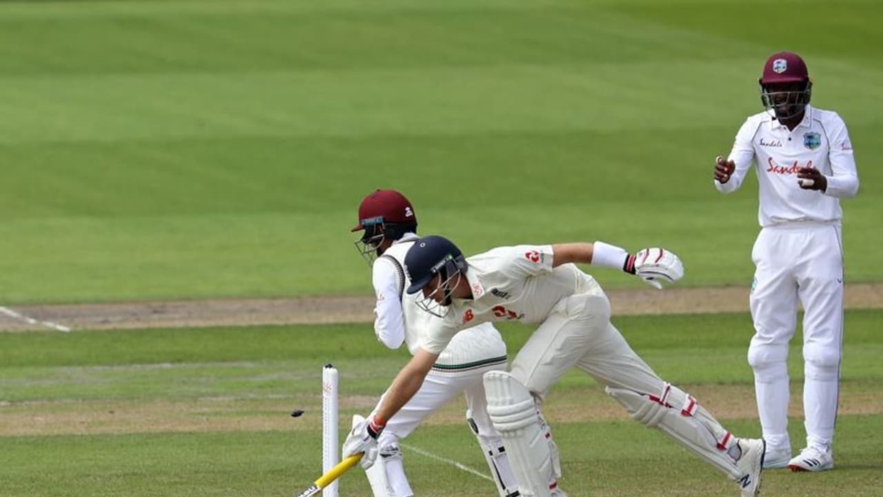 நூற்றாண்டு கால மோசமான சாதனையை முறியடித்து முதலிடம் பிடித்த ஜோ ரூட்..! நூற்றாண்டு கால மோசமான சாதனையை முறியடித்து முதலிடம் பிடித்த ஜோ ரூட்..!