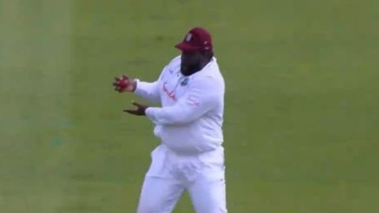 ഭാരം 140 കിലോ, ശരീരം നോക്കി വിലയിരുത്തരുത്; വിന്ഡീസ് താരം റഖീം കോണ്വാളെടുത്ത ക്യാച്ച് കാണാം വീഡിയോ ഭാരം 140 കിലോ, ശരീരം നോക്കി വിലയിരുത്തരുത്; വിന്ഡീസ് താരം റഖീം കോണ്വാളെടുത്ത ക്യാച്ച് കാണാം വീഡിയോ