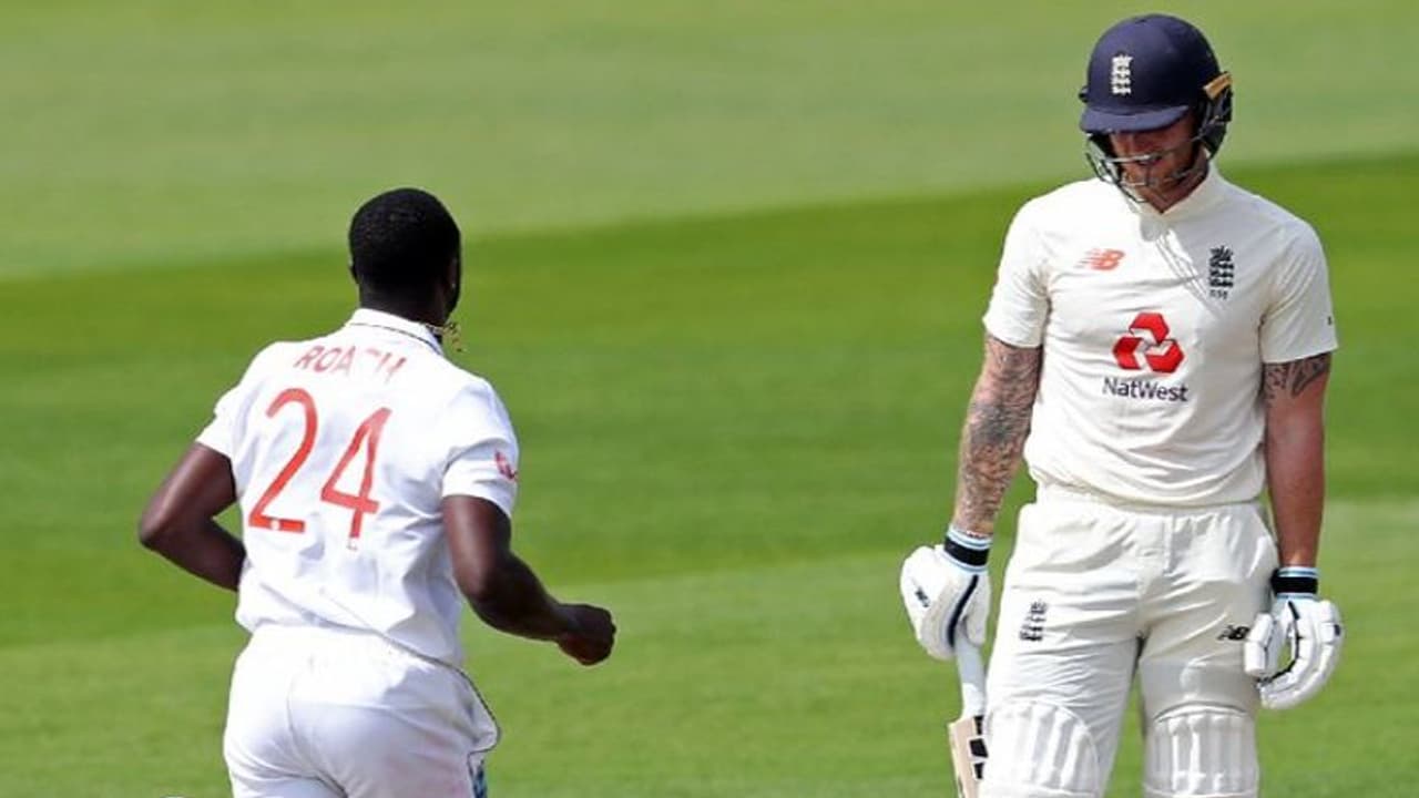 ரோச்சின் அருமையான பவுலிங்கில் கிளீன் போல்டு.. சில நொடிகள் திகைத்து நின்ற பென் ஸ்டோக்ஸ்..! வீடியோ ரோச்சின் அருமையான பவுலிங்கில் கிளீன் போல்டு.. சில நொடிகள் திகைத்து நின்ற பென் ஸ்டோக்ஸ்..! வீடியோ