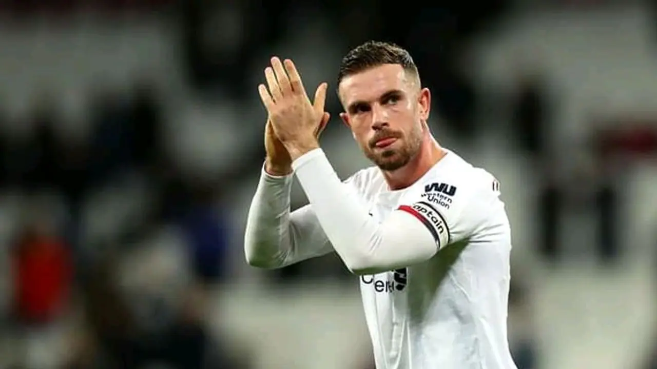 এফডব্লিউএ এর বিচারে মরশুমের সেরা খেলোয়াড় নির্বাচিত হলেন রেডস অধিনায়ক হেন্ডারসন