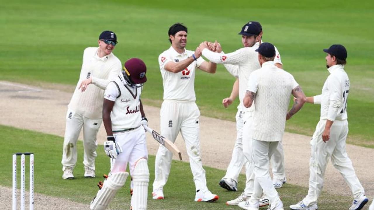 മുപ്പത്തിയേഴിലും മാറ്റ് കെടാതെ ആന്ഡേഴ്സണ്; വിന്ഡീസിനെതിരെ റെക്കോര്ഡ് മുപ്പത്തിയേഴിലും മാറ്റ് കെടാതെ ആന്ഡേഴ്സണ്; വിന്ഡീസിനെതിരെ റെക്കോര്ഡ്