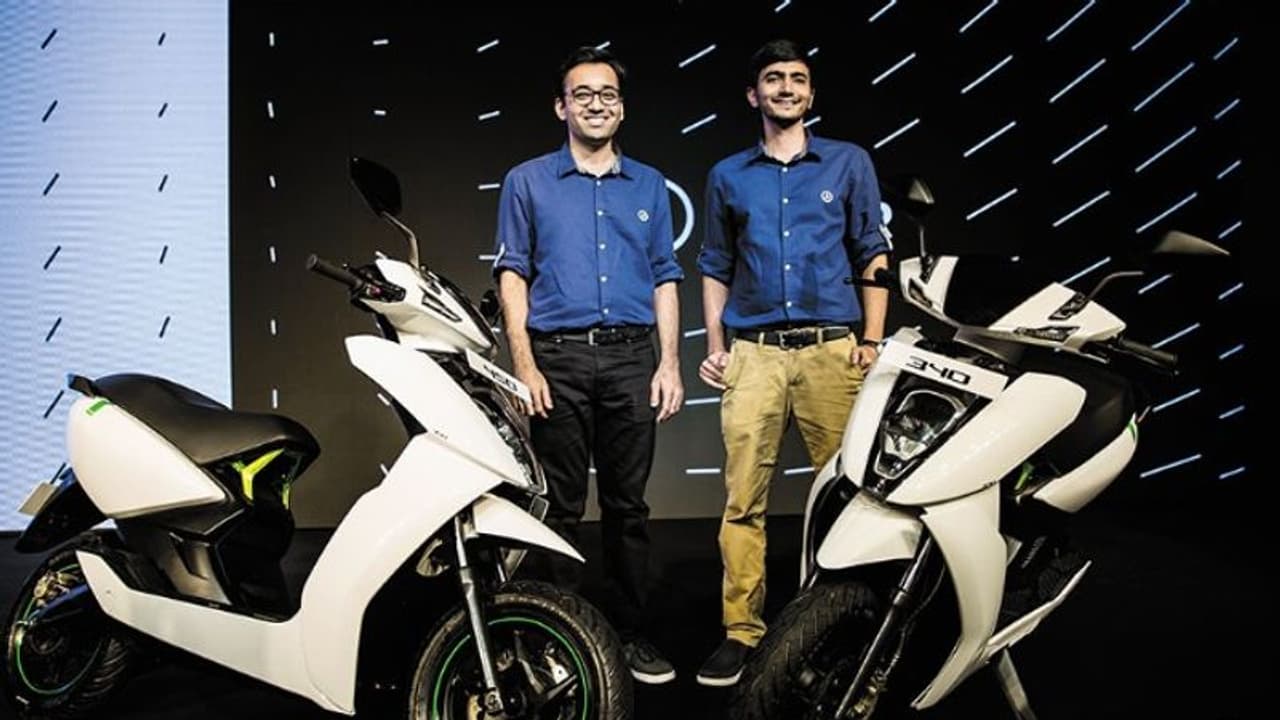 Ather Energy के दमदार व्हीकल खरीदने के लिए मिलेगा बिल्कुल आसान लोन, HDFC,IDFC बैंकों से किया एग्रीमेंट Ather Energy के दमदार व्हीकल खरीदने के लिए मिलेगा बिल्कुल आसान लोन, HDFC,IDFC बैंकों से किया एग्रीमेंट