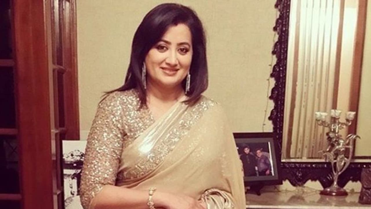 కరోనా నుంచి కోలుకున్నా, ప్లాస్మా ఇవ్వడానికి రెడీ.. సుమలత కరోనా నుంచి కోలుకున్నా, ప్లాస్మా ఇవ్వడానికి రెడీ.. సుమలత