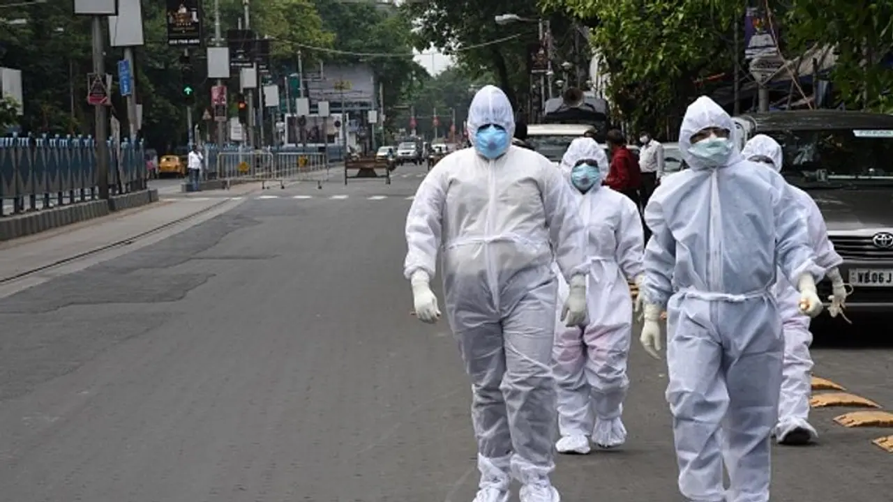 বাংলায় করোনা আক্রান্তের সংখ্যা ছাড়াল ৭০ হাজার, প্রাণ হারালেন ৪৫ জন