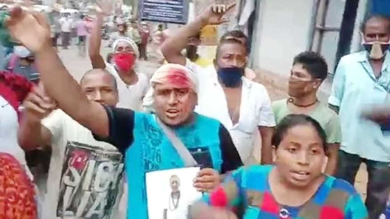 চিকিৎসায় গাফিলতিতে রোগী মৃত্যুর অভিযোগ,বলতে গেলে মাথা ফাটাল হাসপাতাল চিকিৎসায় গাফিলতিতে রোগী মৃত্যুর অভিযোগ,বলতে গেলে মাথা ফাটাল হাসপাতাল