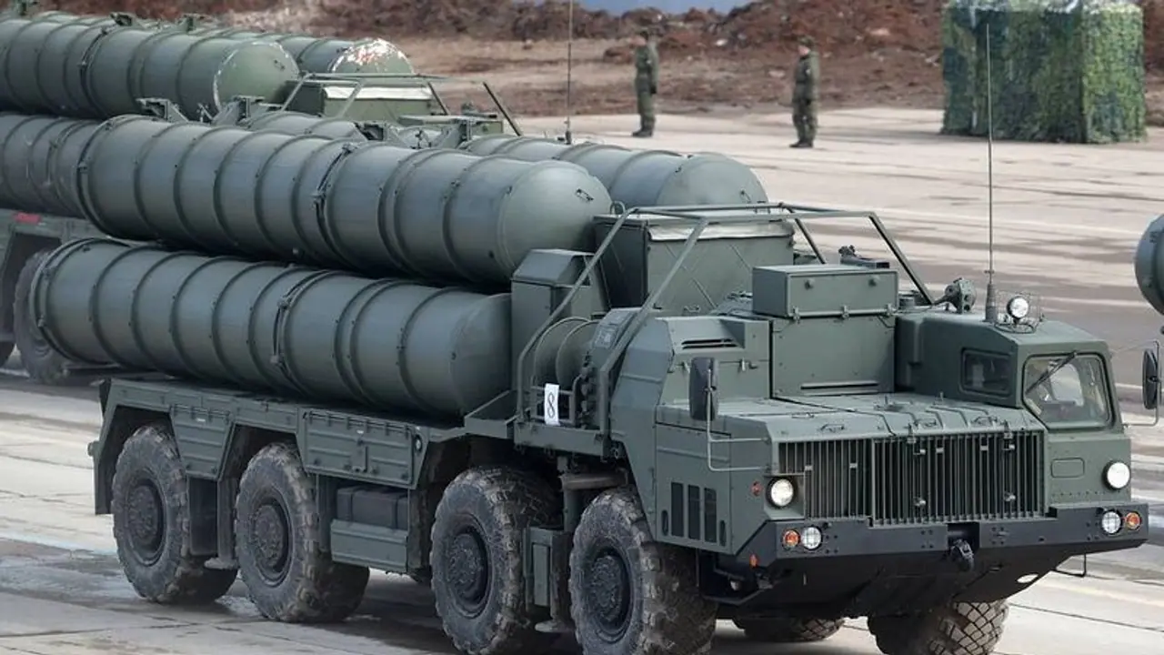 S 400 ‘Triumf’| ಚೀನಾ, ಪಾಕ್ ದಾಳಿ ತಡೆಯಲು ಬಂತು ವಾಯುರಕ್ಷಣಾ ವ್ಯವಸ್ಥೆ! S 400 ‘Triumf’| ಚೀನಾ, ಪಾಕ್ ದಾಳಿ ತಡೆಯಲು ಬಂತು ವಾಯುರಕ್ಷಣಾ ವ್ಯವಸ್ಥೆ!