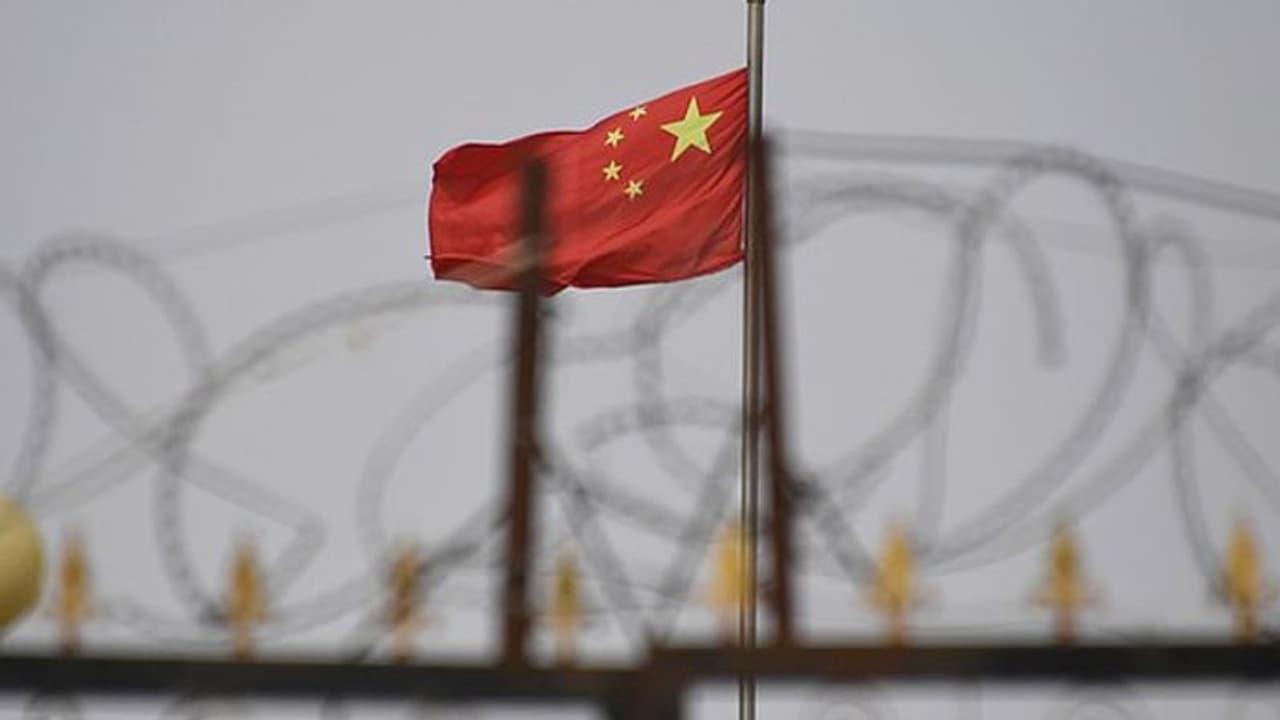 'পাকিস্তানকে দেখে শিখুক নেপাল আফগানিস্তান', ভারতের বিরুদ্দে লড়াইয়ের নয়া কৌশল নিল চিন 'পাকিস্তানকে দেখে শিখুক নেপাল আফগানিস্তান', ভারতের বিরুদ্দে লড়াইয়ের নয়া কৌশল নিল চিন