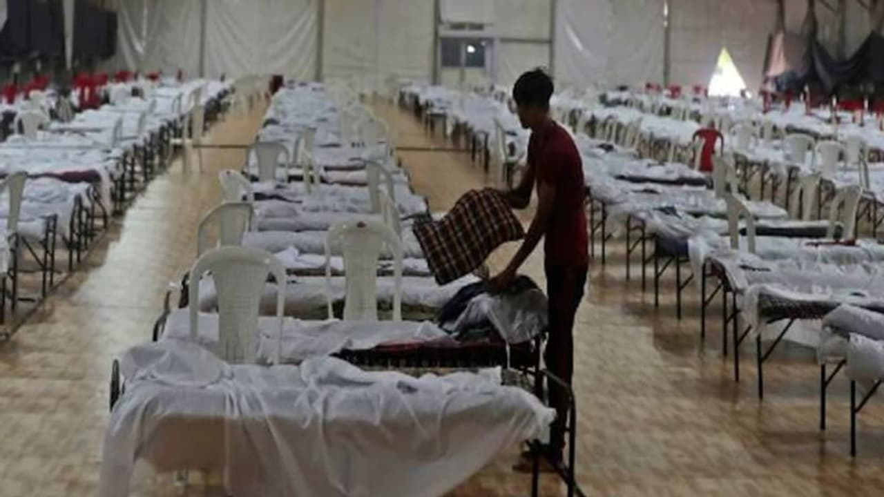 यूपी में कोरोना से 30 रोगियों की मौत, प्रदेश में वायरस से संक्रमित मरीजों की संख्या 70 हजार के पार यूपी में कोरोना से 30 रोगियों की मौत, प्रदेश में वायरस से संक्रमित मरीजों की संख्या 70 हजार के पार