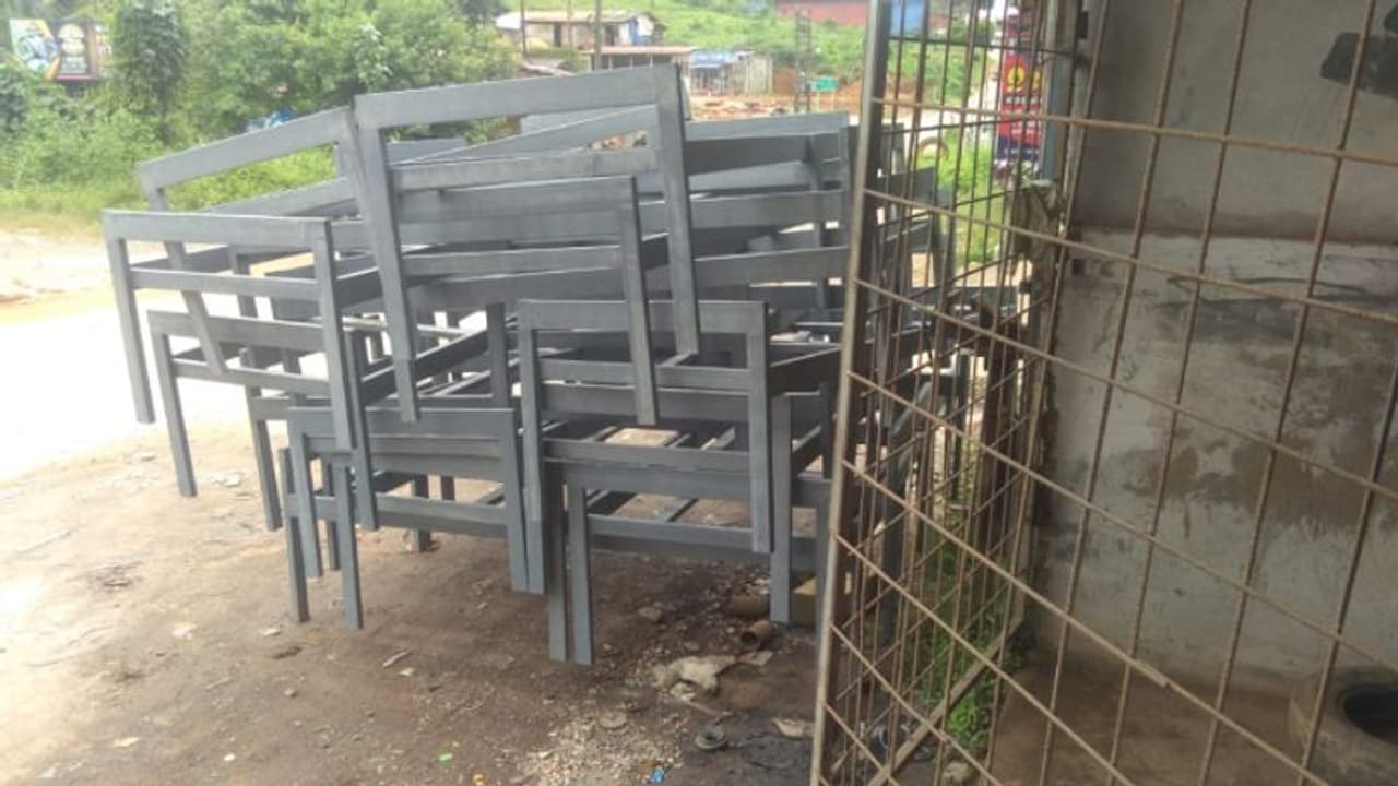 കൊവിഡ് ചികിത്സാ കേന്ദ്രത്തിലേക്ക് സ്വന്തം ഇഷ്ടപ്രകാരം കട്ടിലുകള് വാങ്ങി; പടിഞ്ഞാറത്തറ പഞ്ചായത്തില് വിവാദം കൊവിഡ് ചികിത്സാ കേന്ദ്രത്തിലേക്ക് സ്വന്തം ഇഷ്ടപ്രകാരം കട്ടിലുകള് വാങ്ങി; പടിഞ്ഞാറത്തറ പഞ്ചായത്തില് വിവാദം