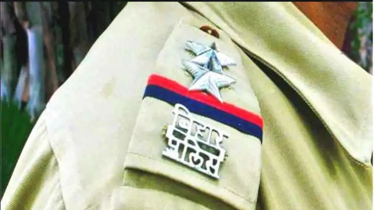 बिहार पुलिस दारोगा SI भर्ती मुख्य परीक्षा की तारीख घोषित, अगले महीने इस दिन आयोजित होगी लिखित परीक्षा बिहार पुलिस दारोगा SI भर्ती मुख्य परीक्षा की तारीख घोषित, अगले महीने इस दिन आयोजित होगी लिखित परीक्षा