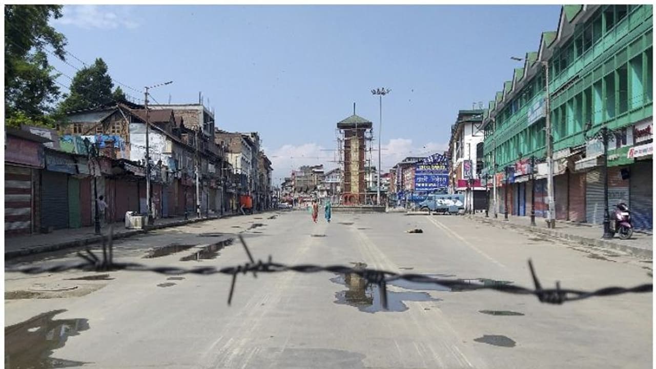 ‘‘మహా’’ లాక్ డౌన్: ఈ రోజు తొలగనున్న ఉత్కంఠ