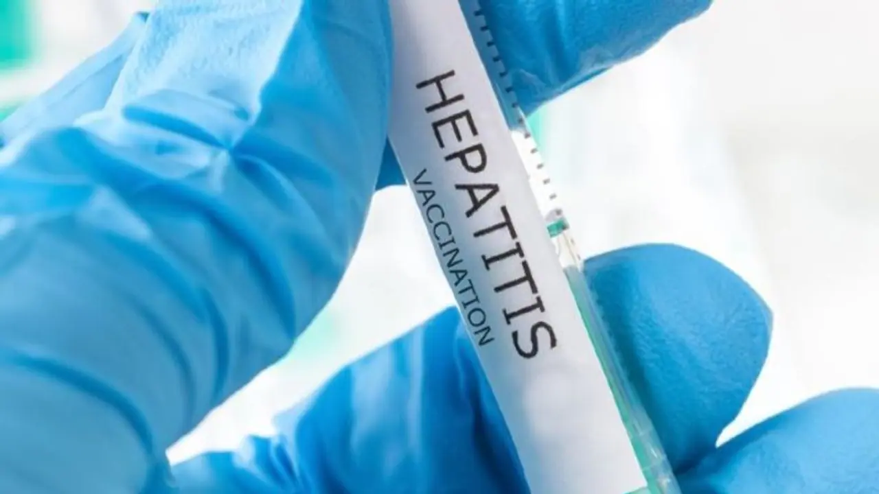 വള്ളിക്കുന്നിൽ ഓഡിറ്റോറിയത്തിലെ വിവാഹത്തിൽ പങ്കെടുത്തവർക്ക് മഞ്ഞപിത്തം; 30ൽ അധികം പേർ ചികിത്സയിൽ വള്ളിക്കുന്നിൽ ഓഡിറ്റോറിയത്തിലെ വിവാഹത്തിൽ പങ്കെടുത്തവർക്ക് മഞ്ഞപിത്തം; 30ൽ അധികം പേർ ചികിത്സയിൽ