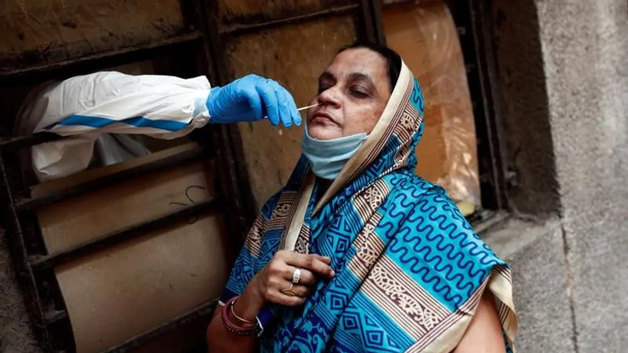 খাস কলকাতাতেই ২০ হাজার ছাড়াল করোনা আক্রান্তের সংখ্যা, উদ্বেগে পুরসভা খাস কলকাতাতেই ২০ হাজার ছাড়াল করোনা আক্রান্তের সংখ্যা, উদ্বেগে পুরসভা