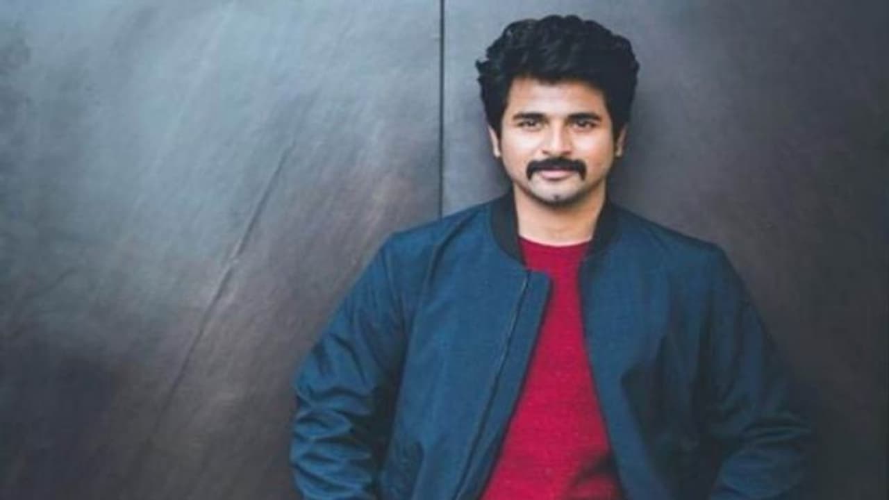 ஆரம்பமே சும்மா அசத்தலா இருக்கே... சிவகார்த்திகேயனின் அடுத்த பட அறிவிப்பை வெளியிட்ட லைகா...! ஆரம்பமே சும்மா அசத்தலா இருக்கே... சிவகார்த்திகேயனின் அடுத்த பட அறிவிப்பை வெளியிட்ட லைகா...!