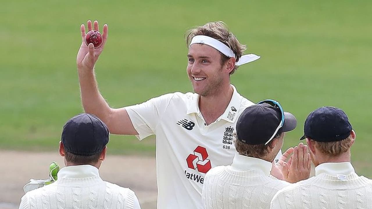 ব্রডের কৃতিত্বের জন্য তাকে অভিনন্দন জানালেন যুবরাজ ও সচিন ব্রডের কৃতিত্বের জন্য তাকে অভিনন্দন জানালেন যুবরাজ ও সচিন