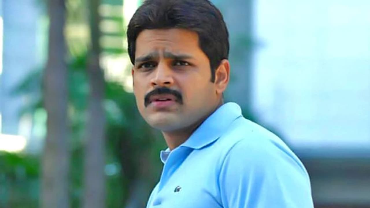 सरेआम जुआ खेलते पकड़ा गया एक्टर, लॉकडाउन के बाद से ही घर को बना रखा था जुए का अड्डा सरेआम जुआ खेलते पकड़ा गया एक्टर, लॉकडाउन के बाद से ही घर को बना रखा था जुए का अड्डा