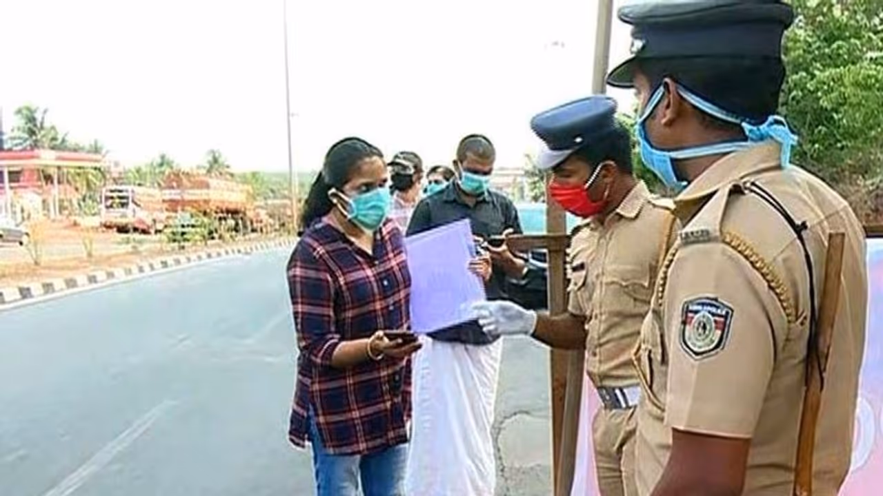 செம குட் நியூஸ்: இனிமேல் இ பாஸ் இல்லாமல் நாடு முழுவதும் பயணிக்கலாம்! 3ம் கட்ட தளர்வுகளை அறிவித்தது மத்திய அரசு செம குட் நியூஸ்: இனிமேல் இ பாஸ் இல்லாமல் நாடு முழுவதும் பயணிக்கலாம்! 3ம் கட்ட தளர்வுகளை அறிவித்தது மத்திய அரசு