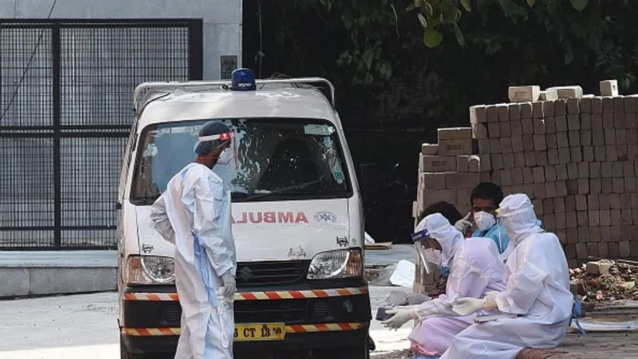 লড়াই শেষ, ফের কলকাতায় করোনা আক্রান্ত প্রবীণ চিকিৎসকের মৃত্যু লড়াই শেষ, ফের কলকাতায় করোনা আক্রান্ত প্রবীণ চিকিৎসকের মৃত্যু