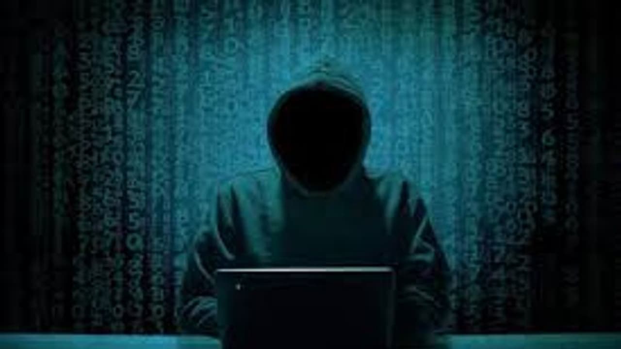 অ্য়াকাউন্ট থেকে উধাও ৩ কোটি টাকা,কীভাবে জানলে চমকে উঠবেন আপনি অ্য়াকাউন্ট থেকে উধাও ৩ কোটি টাকা,কীভাবে জানলে চমকে উঠবেন আপনি