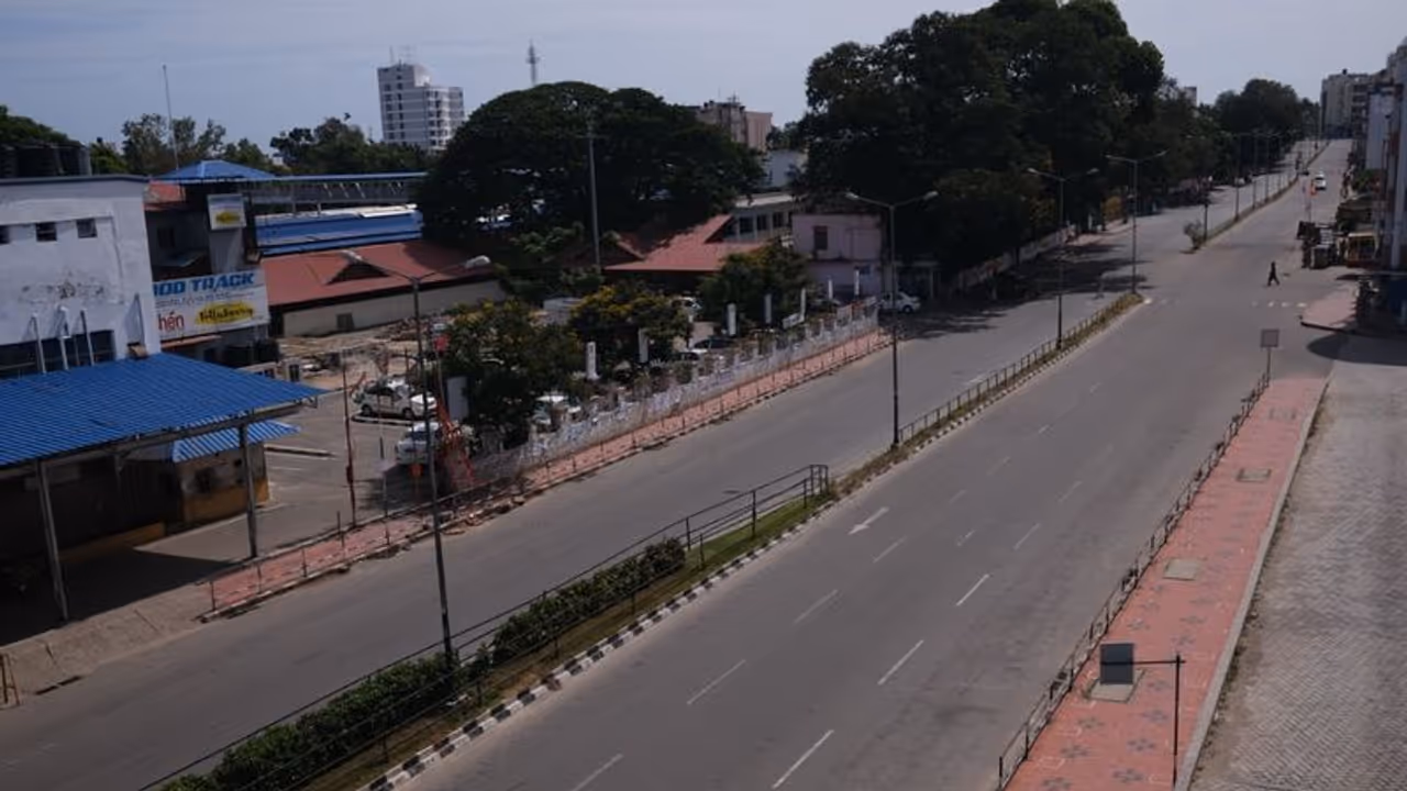 Coronavirus: Prohibitory orders extended in UP’s Gautam Buddh Nagar Coronavirus: Prohibitory orders extended in UP’s Gautam Buddh Nagar