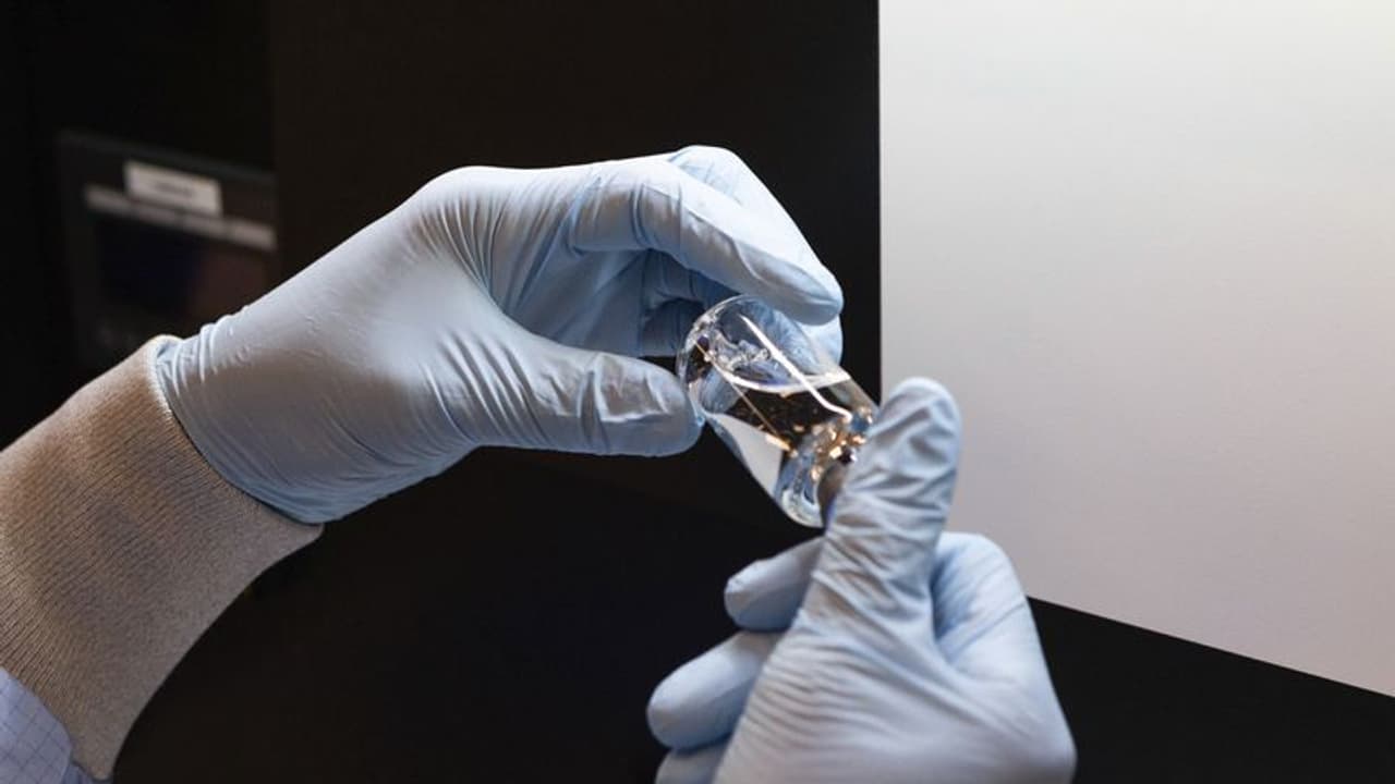 హైదరాబాద్ కు చెందిన క్యాన్సర్ మెడిసిన్ లో ప్రాణాంతక బ్యాక్టీరియా.. గుర్తించిన లెబనాన్, యెమెన్ వైద్యాధికారులు హైదరాబాద్ కు చెందిన క్యాన్సర్ మెడిసిన్ లో ప్రాణాంతక బ్యాక్టీరియా.. గుర్తించిన లెబనాన్, యెమెన్ వైద్యాధికారులు