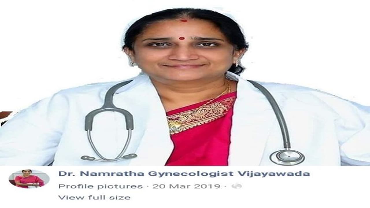 హైదరాబాదులోనూ నమ్రత మోసాల బాగోతం: దంపతుల ఫిర్యాదు హైదరాబాదులోనూ నమ్రత మోసాల బాగోతం: దంపతుల ఫిర్యాదు