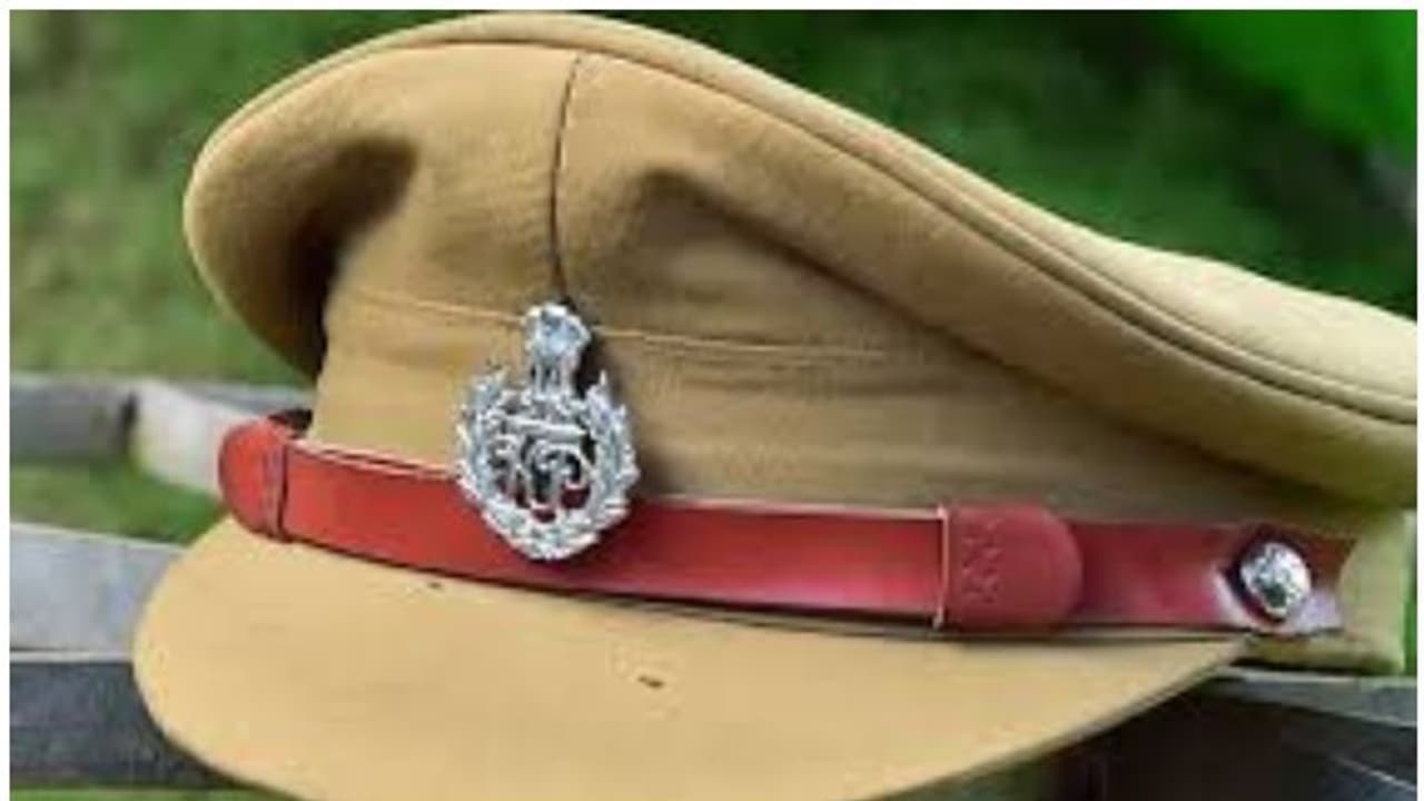 ഫസ്റ്റ് ലൈൻ ട്രീറ്റ്മെന്റ് സെന്ററിലെ ജീവനക്കാരെ ഭീഷണിപെടുത്തി; വയനാട്ടിൽ കൊവിഡ് ബാധിതർക്കെതിരെ കേസ് ഫസ്റ്റ് ലൈൻ ട്രീറ്റ്മെന്റ് സെന്ററിലെ ജീവനക്കാരെ ഭീഷണിപെടുത്തി; വയനാട്ടിൽ കൊവിഡ് ബാധിതർക്കെതിരെ കേസ്