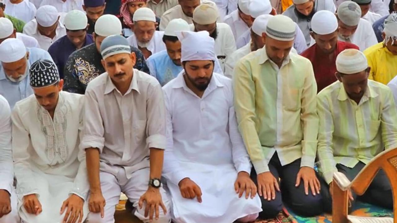 ईदुज्जुहा आज: क्यों मनाते हैं ये पर्व, इस्लाम में कौन से 5 कामों में माना गया है जरूरी?