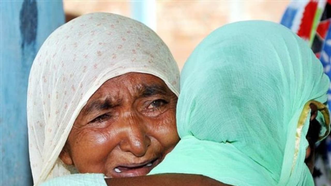 പഞ്ചാബിലെ വിഷമദ്യ ദുരന്തം; മരണം 86 ആയി, ജില്ലകളില് വ്യാപക പരിശോധന, മദ്യനിര്മ്മാണ ഉപകരണങ്ങള് പിടിച്ചെടുത്തു പഞ്ചാബിലെ വിഷമദ്യ ദുരന്തം; മരണം 86 ആയി, ജില്ലകളില് വ്യാപക പരിശോധന, മദ്യനിര്മ്മാണ ഉപകരണങ്ങള് പിടിച്ചെടുത്തു