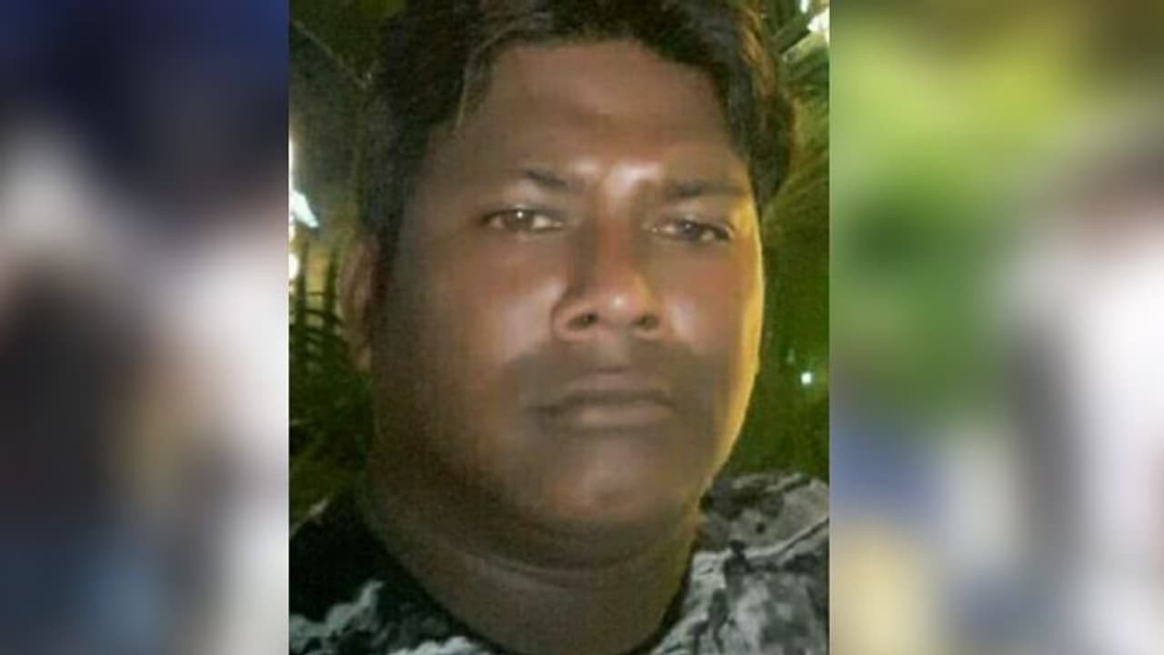 ইদুজ্জোহার রাতেই নৃশংস খুন, মাথা থেঁতলে সিভিক ভলান্টিয়ারকে হত্যা মদ্যপদের ইদুজ্জোহার রাতেই নৃশংস খুন, মাথা থেঁতলে সিভিক ভলান্টিয়ারকে হত্যা মদ্যপদের