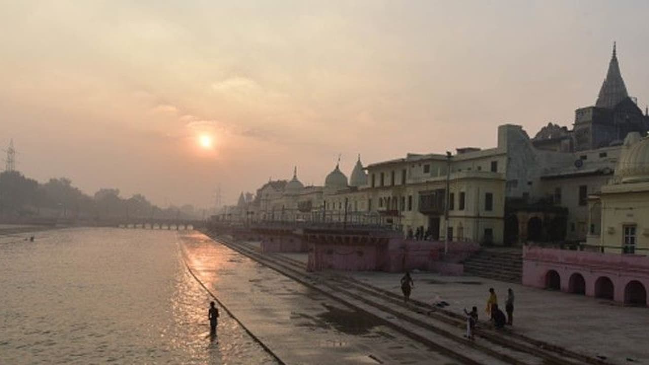 অযোধ্যার আকাশে উড়বে ড্রোন, করোনা স্বাস্থ্যবিধি মেনেই রাম মন্দিরের ভূমি পুজোর নিরাপত্তা ব্যবস্থা অযোধ্যার আকাশে উড়বে ড্রোন, করোনা স্বাস্থ্যবিধি মেনেই রাম মন্দিরের ভূমি পুজোর নিরাপত্তা ব্যবস্থা