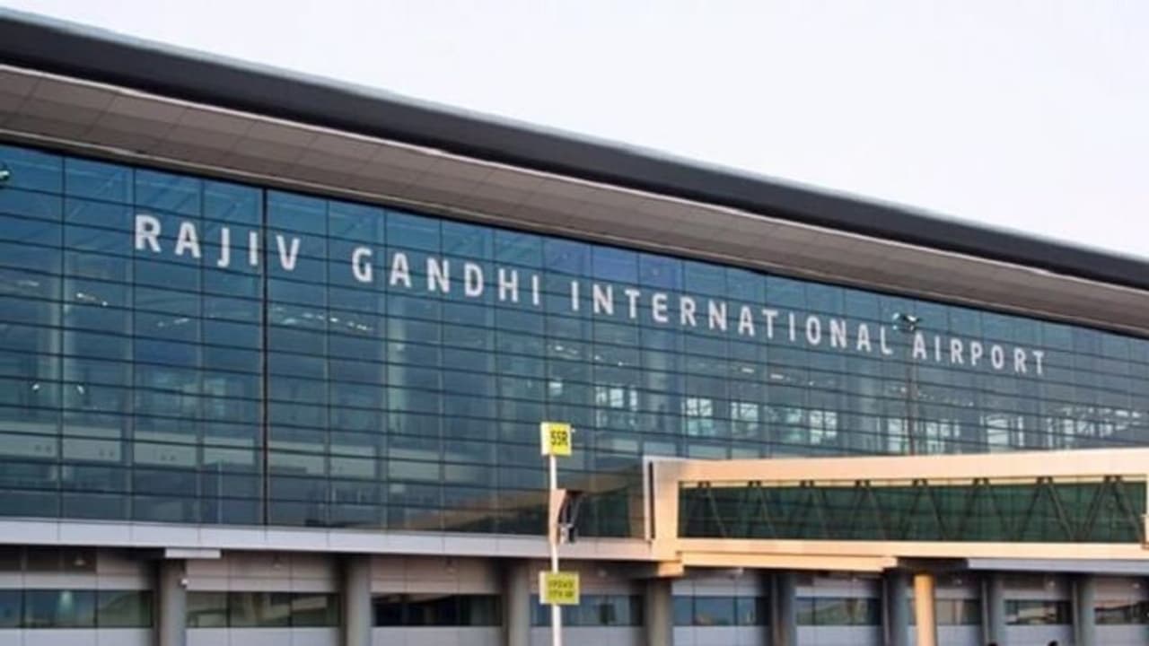 ഈ എയർപോർട്ടിൽ ചെക്ക് ഇൻ ചെയ്യാം മിനിറ്റുകൾക്കുള്ളിൽ; സ്റ്റാർ ആയി ഡിജി യാത്ര ഈ എയർപോർട്ടിൽ ചെക്ക് ഇൻ ചെയ്യാം മിനിറ്റുകൾക്കുള്ളിൽ; സ്റ്റാർ ആയി ഡിജി യാത്ര