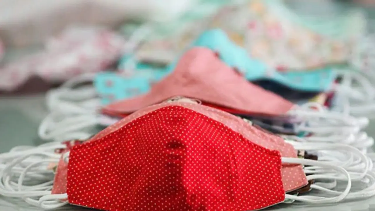 കൊവിഡ് കാലത്തെ രക്ഷാബന്ധന്; രാഖിക്ക് പകരം മാസ്ക് കൊവിഡ് കാലത്തെ രക്ഷാബന്ധന്; രാഖിക്ക് പകരം മാസ്ക്