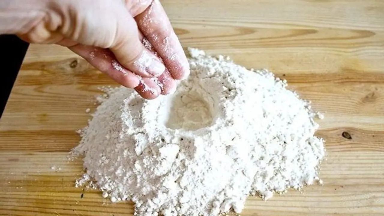 রাশিয়া ইউক্রেন যুদ্ধের জেরে হেঁসেলে চাপ, বাড়তে পারে আটা ময়দার দাম রাশিয়া ইউক্রেন যুদ্ধের জেরে হেঁসেলে চাপ, বাড়তে পারে আটা ময়দার দাম