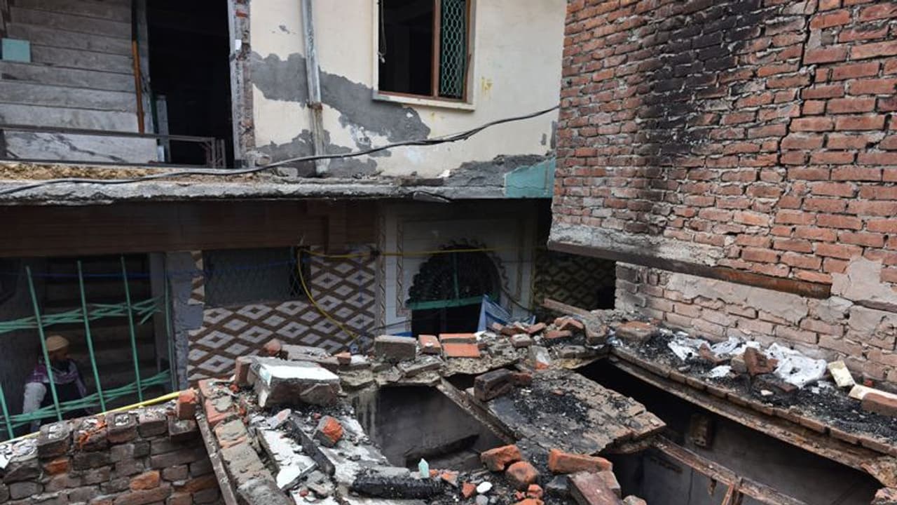 दिल्ली दंगाः पूर्व पार्षद ताहिर हुसैन को हाईकोर्ट ने दिया झटका, अब स्वतंत्रता दिवस के बाद करेगा जमानत पर विचार दिल्ली दंगाः पूर्व पार्षद ताहिर हुसैन को हाईकोर्ट ने दिया झटका, अब स्वतंत्रता दिवस के बाद करेगा जमानत पर विचार