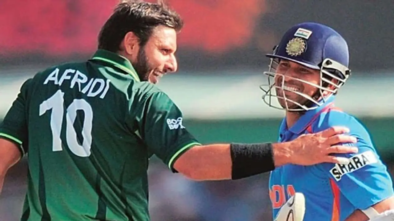 अफरीदी ने सचिन के बल्ले से सिर्फ 37 गेंद पर ठोका था शतक, 24 साल बाद पाकिस्तानी क्रिकेटर ने किया खुलासा अफरीदी ने सचिन के बल्ले से सिर्फ 37 गेंद पर ठोका था शतक, 24 साल बाद पाकिस्तानी क्रिकेटर ने किया खुलासा