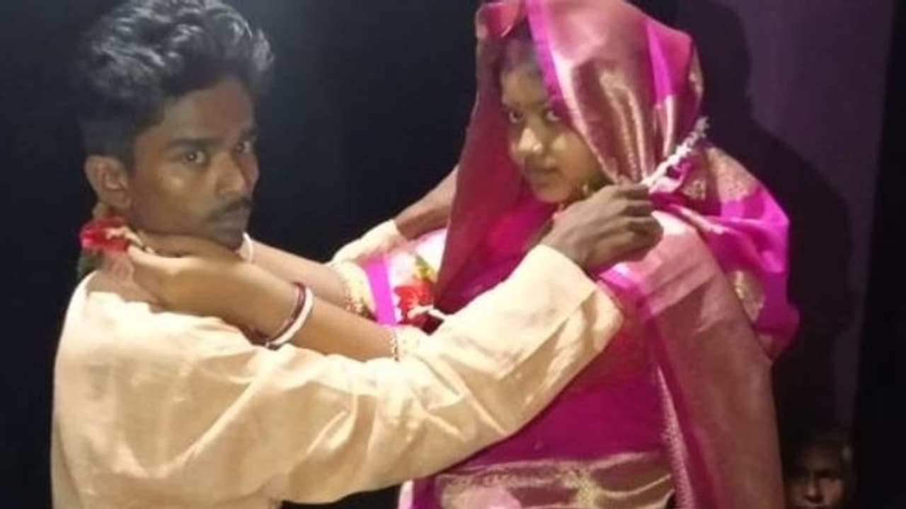 বিয়েতে 'আপত্তি', শ্বশুরবাড়ি থেকে মেয়ে 'তুলে নিয়ে গেলেন' বাপের বাড়ির লোকেরা