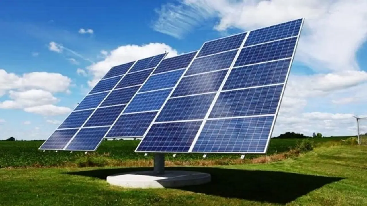 देश में बनेंगे वैश्विक स्तर के सोलर पैनल, केंद्रीय मंत्रिमंडल ने 19,500 करोड़ रुपये की PLI स्कीम को दी मंजूरी देश में बनेंगे वैश्विक स्तर के सोलर पैनल, केंद्रीय मंत्रिमंडल ने 19,500 करोड़ रुपये की PLI स्कीम को दी मंजूरी