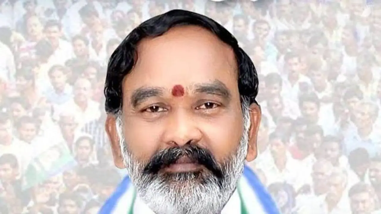 రాజకీయాల్లోకి వచ్చి ఎమ్మెల్యే రాంబాబు ఆస్తులు పెంచుకొన్నారు: జనసేన రాజకీయాల్లోకి వచ్చి ఎమ్మెల్యే రాంబాబు ఆస్తులు పెంచుకొన్నారు: జనసేన