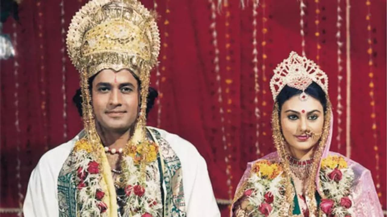 अयोध्या में राम मंदिर के भूमि पूजन पर बोले टीवी के राम, 'सालों के संघर्षों के बाद आई शुभ घड़ी' अयोध्या में राम मंदिर के भूमि पूजन पर बोले टीवी के राम, 'सालों के संघर्षों के बाद आई शुभ घड़ी'